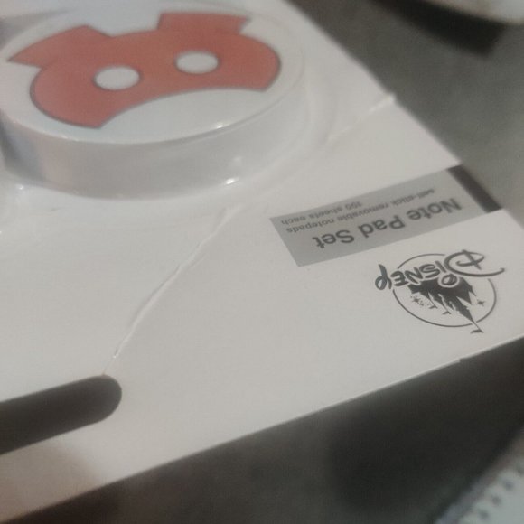 Disney Notepad Set Of 4 Self Stick Removable Notepads 100 Sheets Each Mickey... - Picture 5 of 5